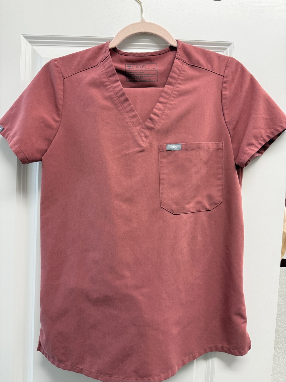 FIGS Women's Scrub Set in Dusty Rose